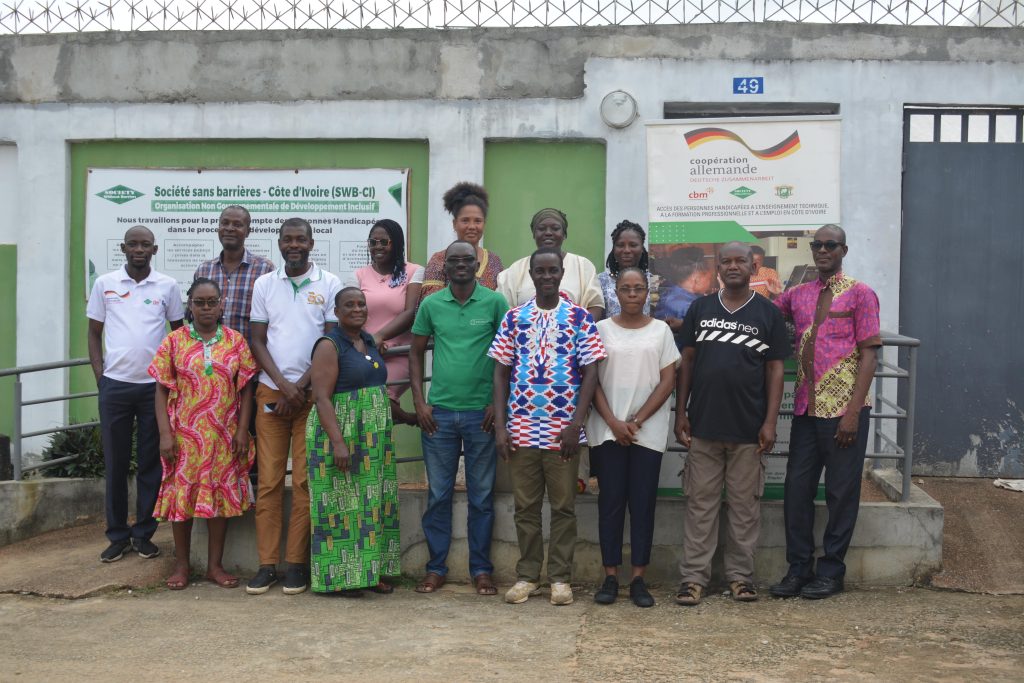 Atelier avec les membres de la communauté sourde de Côte d’Ivoire sur la langue des signes dans le système Education – Formation en Côte d’Ivoire